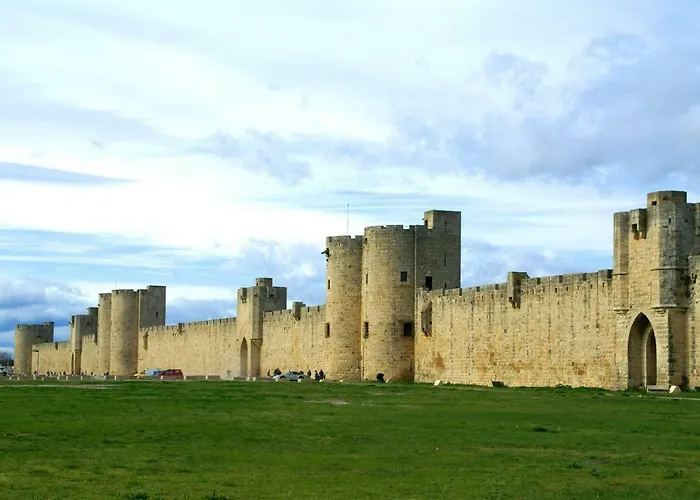 Maison De La Ле-Гро-дю-Руа